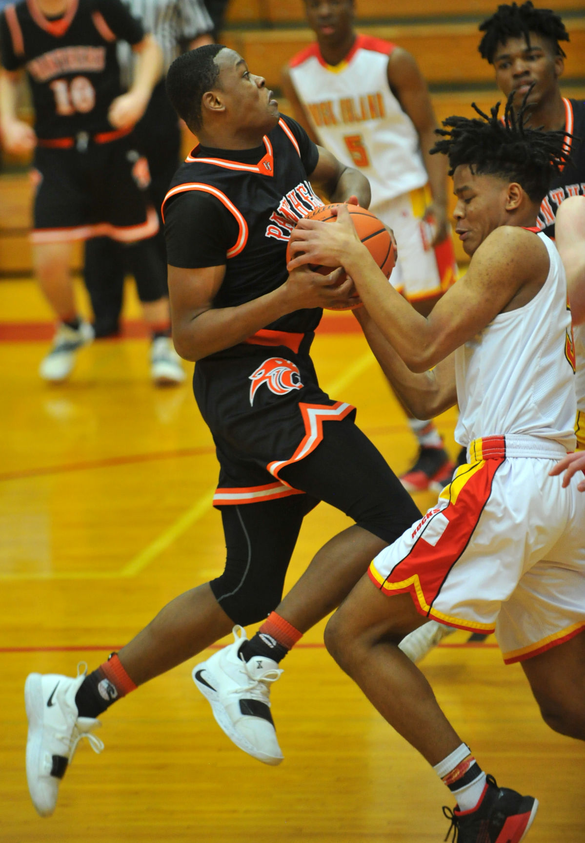 Rock Island vs United Township boys Class 4A Regional.